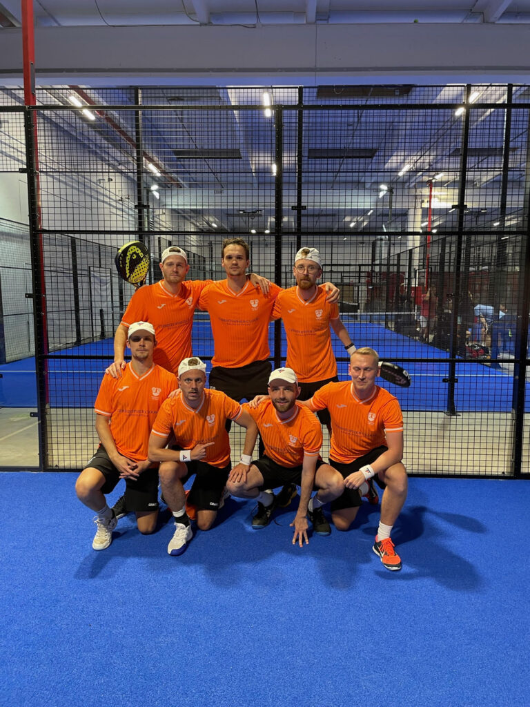 Lunar Ligaen hold